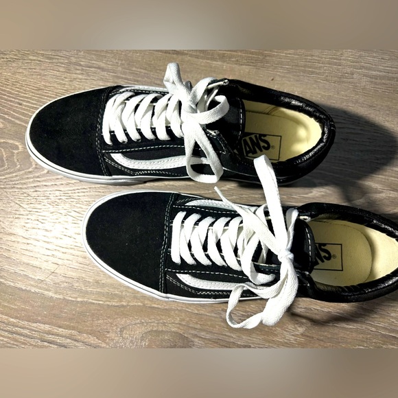Unisex Original Black & White Vans - Picture 1 of 10
